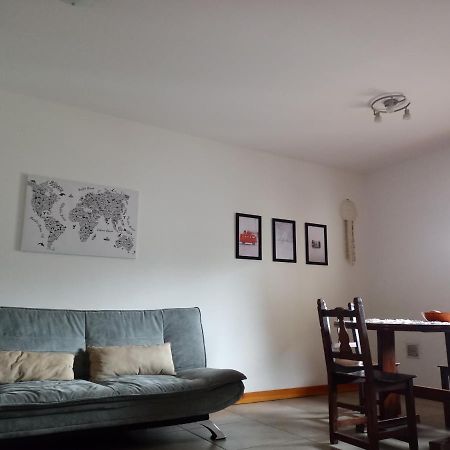 Comodo Departamento Centrico En Сан-Мартін-де-лос-Андес Екстер'єр фото
