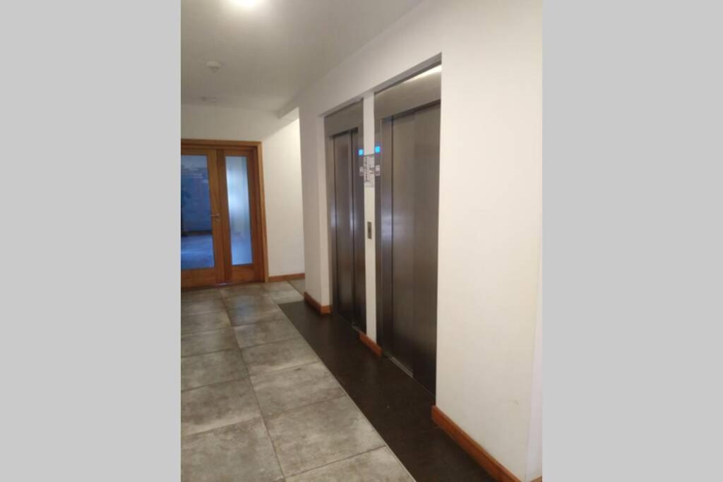 Comodo Departamento Centrico En Сан-Мартін-де-лос-Андес Екстер'єр фото