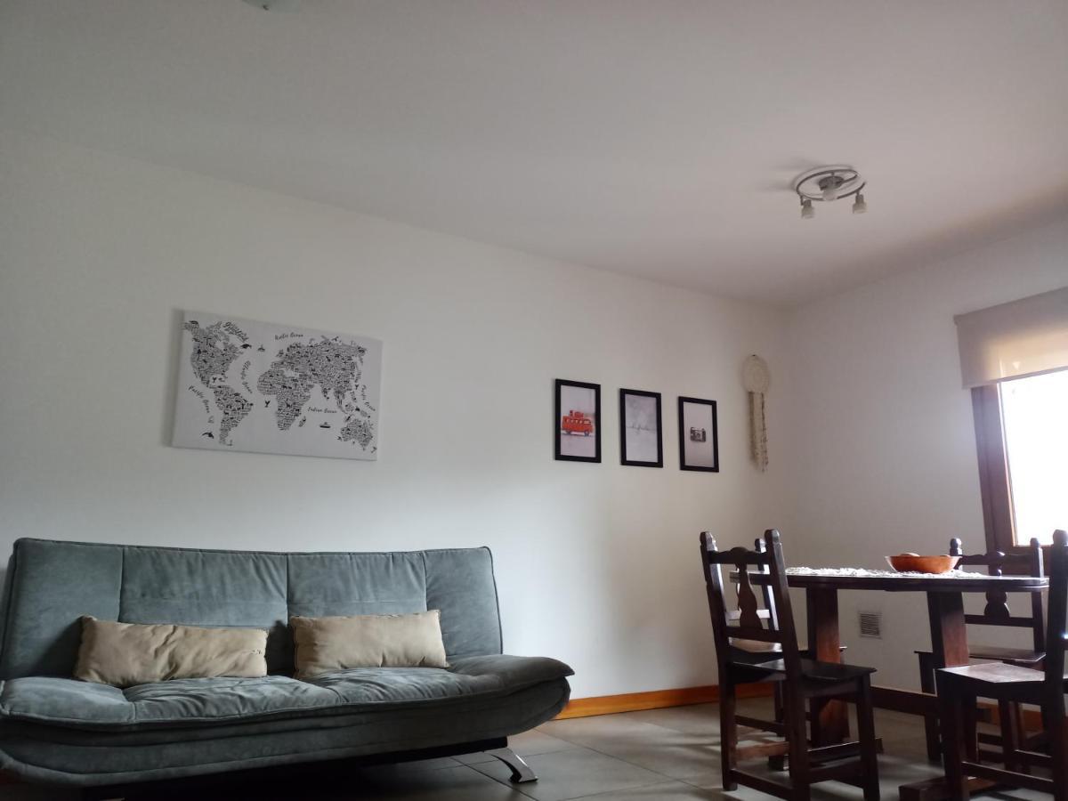 Comodo Departamento Centrico En Сан-Мартін-де-лос-Андес Екстер'єр фото
